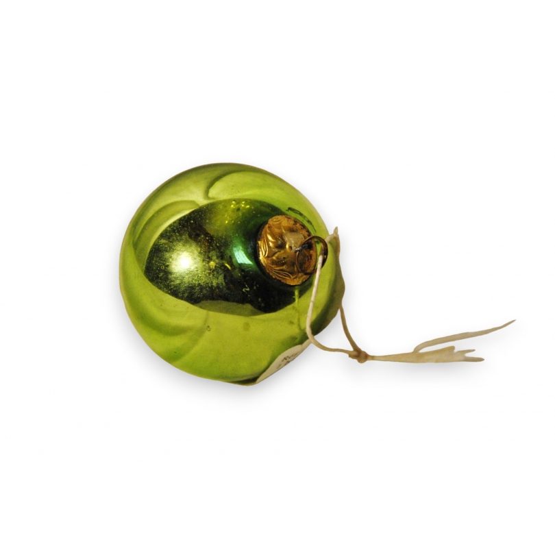 Green glass Christmas bauble at Moinat SA – Antiques and home décor