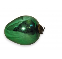 Boule de noël allongée en verre vert