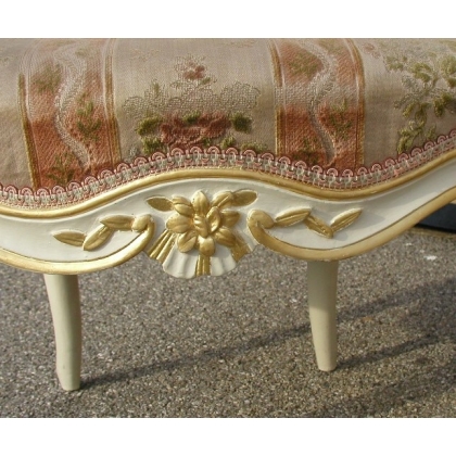 Pair of Transition cabriolet armchairs. At  Moinat SA  - Antiques and home décor
