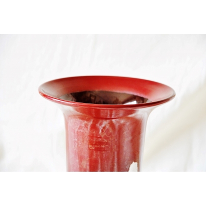  Vase en verre de St-Prex rouge et noir sur  Moinat SA  - Antiquités décoration