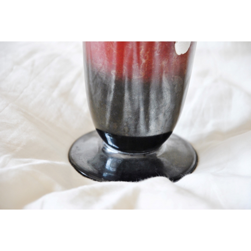 Glass Vase of StPrex glassworks, red and black Moinat SA