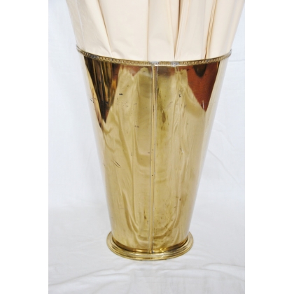 Oval brass wastepaper basket at  Moinat SA  - Antiques and home décor