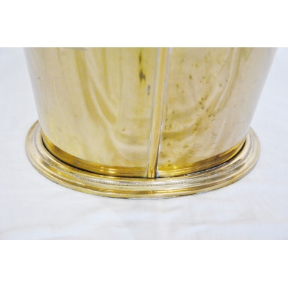 Oval brass wastepaper basket at  Moinat SA  - Antiques and home décor