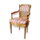 Fauteuil style Louis XVI cabriolet