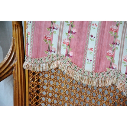 Fauteuil style Louis XVI cabriolet