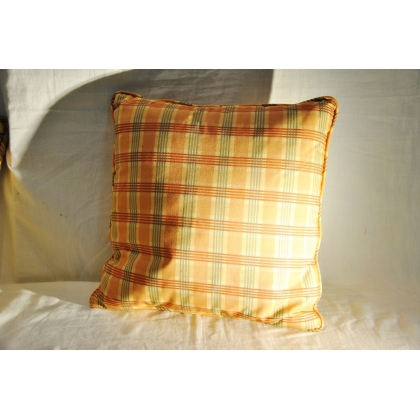 Honey-yellow checked cushion at  Moinat SA  - Antiques and home décor