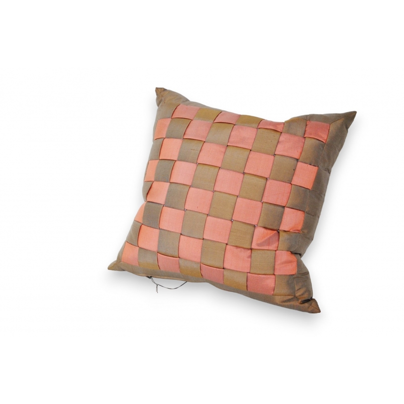Coussin damier brun et rose