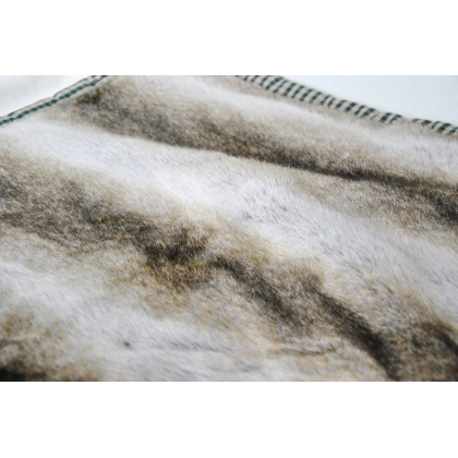 Faux fur blanket for dogs or cats at Moinat SA – Antiques and home décor