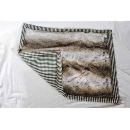 Faux fur blanket for dogs or cats at Moinat SA – Antiques and home décor