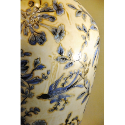  Lampe en porcelaine avec décor émaillé sur  Moinat SA  - Antiquités décoration