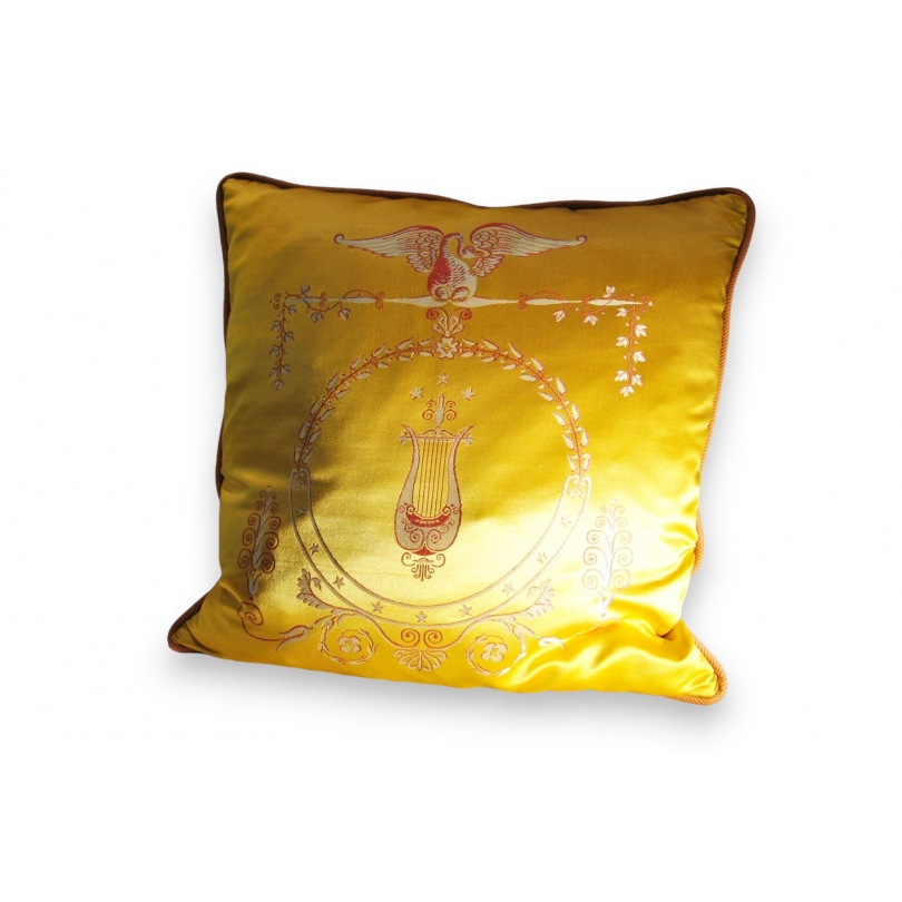 Coussin Directoire "Lyre" en soie jaune