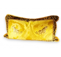 Coussin allongé "Tigre" fond jaune