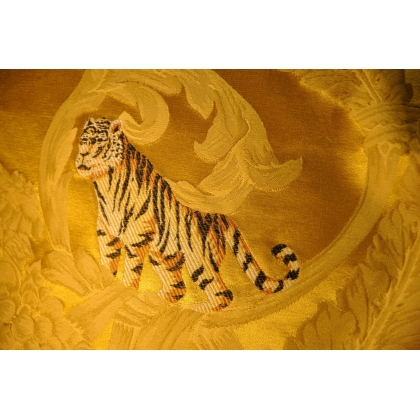 Rectangular "Tiger" cushion with a yellow background at Moinat SA – Antiques and home décor