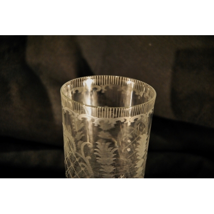  Verre en cristal décor chasse sur  Moinat SA  - Antiquités décoration