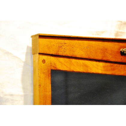  Miroir rectangulaire à fronton triangle sur  Moinat SA  - Antiquités décoration