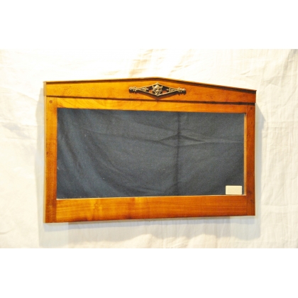  Miroir rectangulaire à fronton triangle sur  Moinat SA  - Antiquités décoration