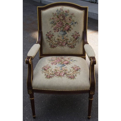 Louis XVI-style mahogany armchair by Moinat SA – Antiques and interior design