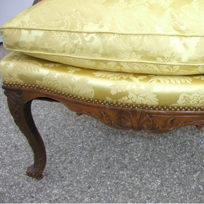 Regency armchair carved with shell motifs. At  Moinat SA  - Antiques and home décor