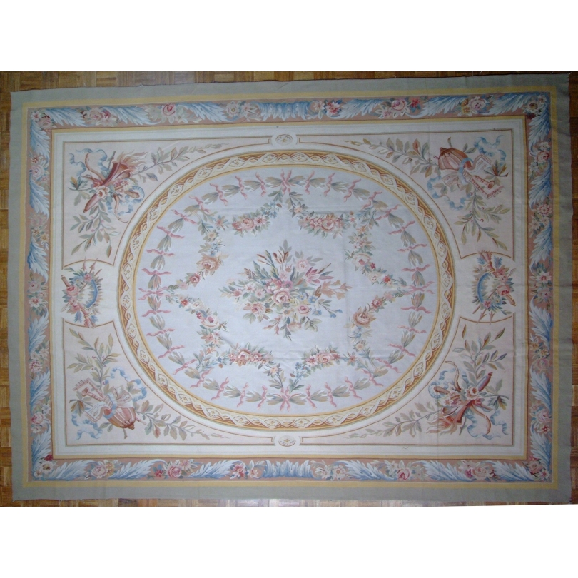 Louis XVI-style Aubusson carpet, design by Moinat SA – Antiques and interior design