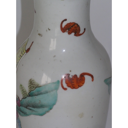  Vase à décor de personnages en fête, en sur  Moinat SA  - Antiquités décoration