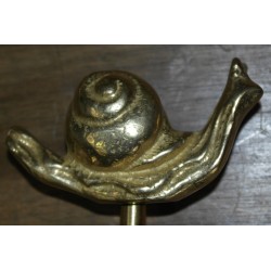 "Escargot" tap in polished brass at  Moinat SA  - Antiques and home décor