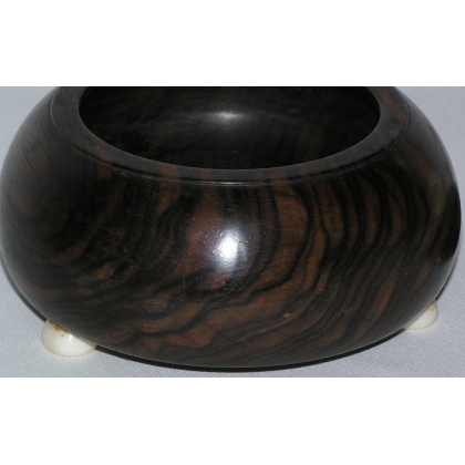 Box with lid, made of ebony, from  Moinat SA  - Antiques and home décor