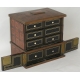 Cabinet miniature avec 8 tiroirs, en