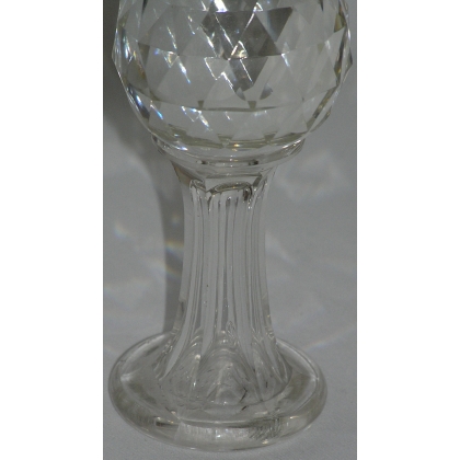 Cut crystal ball on a pedestal by  Moinat SA  - Antiques and decorative items