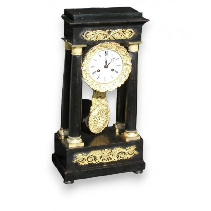 Restoration clock, black lacquer and gilt bronze.