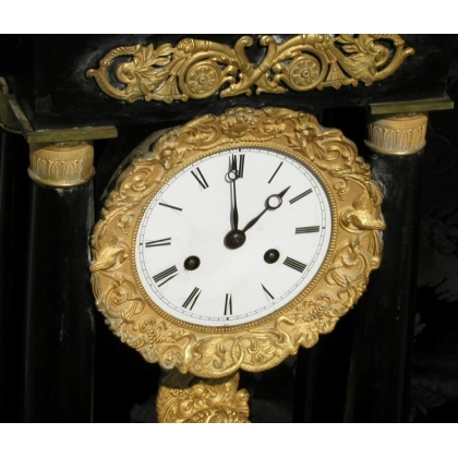 'Restauration' clock, in black lacquer. At Moinat SA – Antiques and Decor