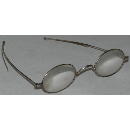 A pair of steel spectacles with a case at Moinat SA – Antiques and home décor