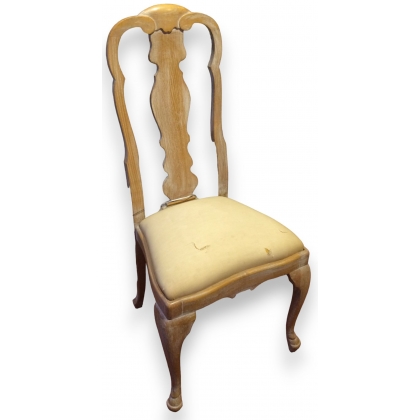 Chaise style Louis XV en chêne cérusé