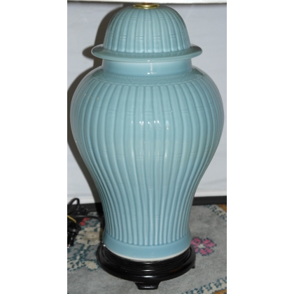  Lampe "Yantai" en porcelaine bleue avec sur  Moinat SA  - Antiquités décoration