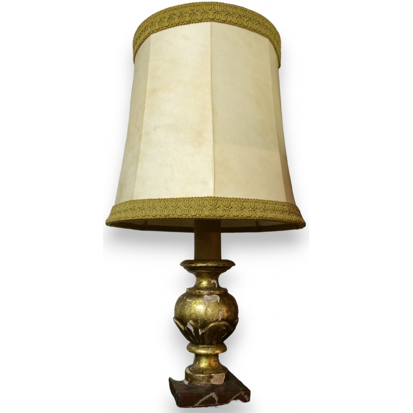  Lampe en bois doré avec abat-jour en sur  Moinat SA  - Antiquités décoration