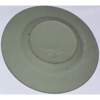 Round English green ashtray, Wedgwood, available from Moinat SA – Antiques and home décor