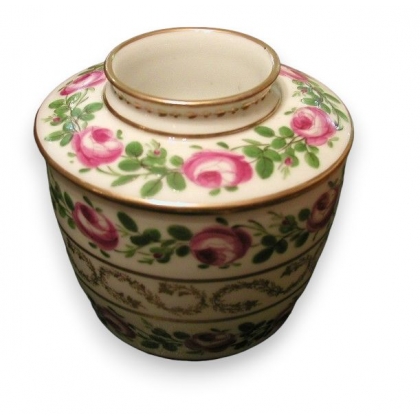 Flower pot Nyon porcelain, pink flowers.