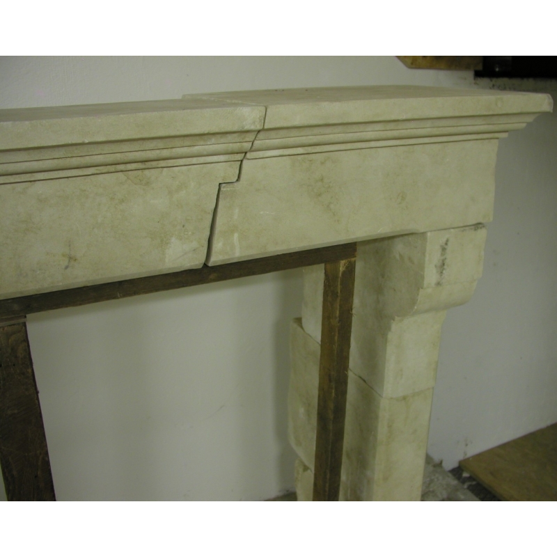 Chimenea, charentaise de piedra caliza - Moinat SA - Antiquités décoration