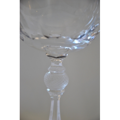 Crystal goblet with gold trim at  Moinat SA  - Antiques and home décor