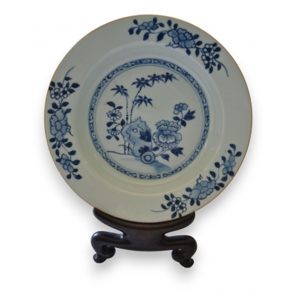 Assiette en porcelaine bleu blanc
