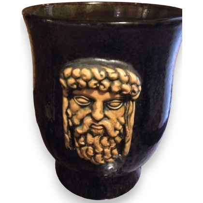 Paire de vases "Bacchus", en porcelaine