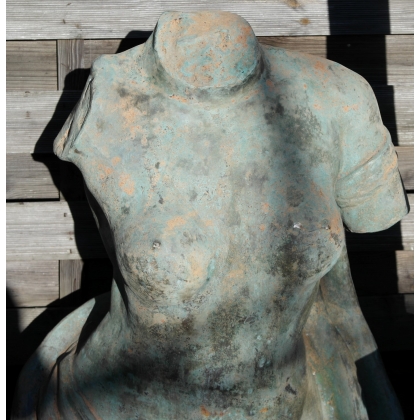  Buste de femme en bronze sur  Moinat SA  - Antiquités décoration