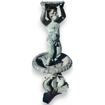 Fontaine en bronze à 2 étages \"Enfant