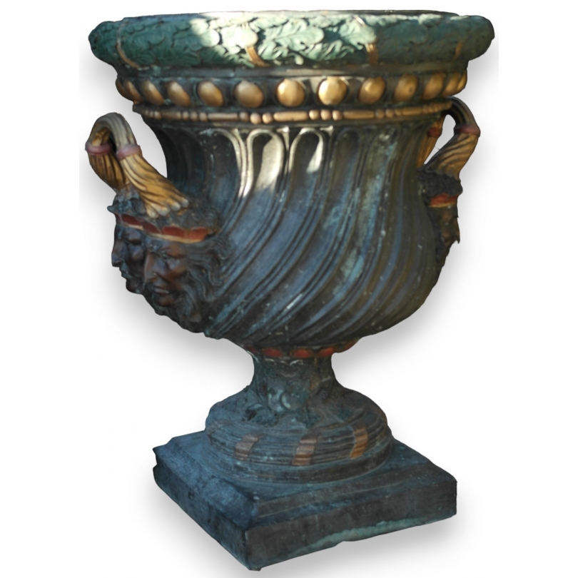 Urne en bronze polychrome anses