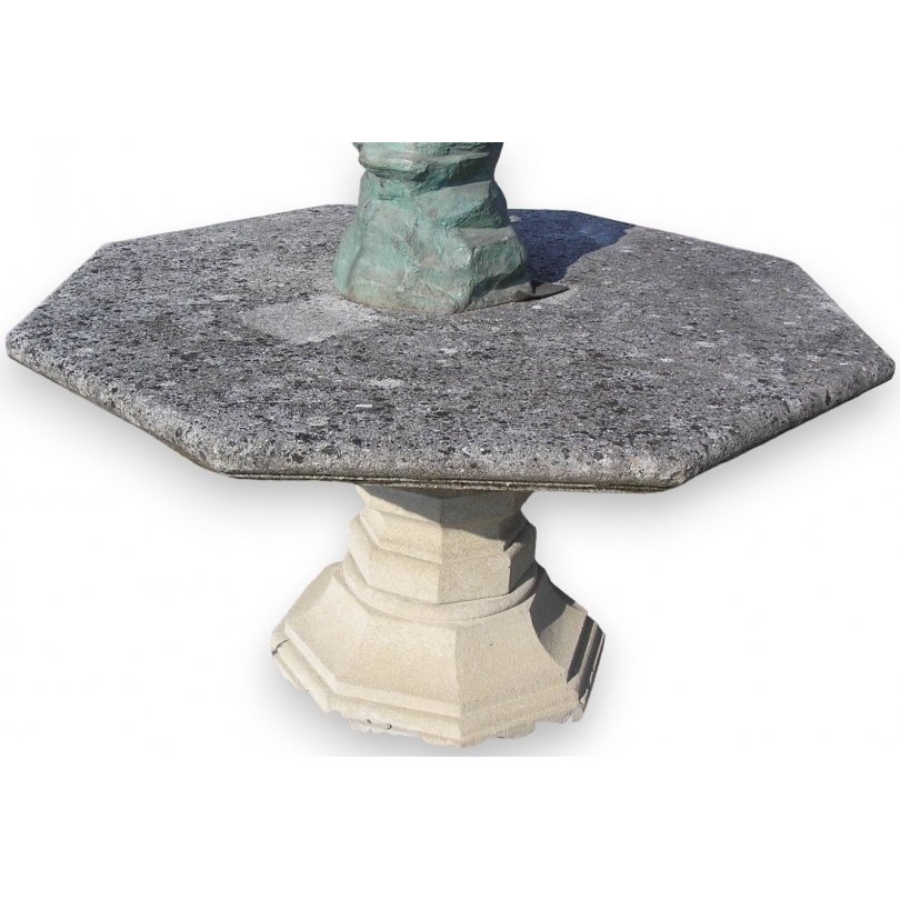  Table octogonale en pierre sur  Moinat SA  - Antiquités décoration