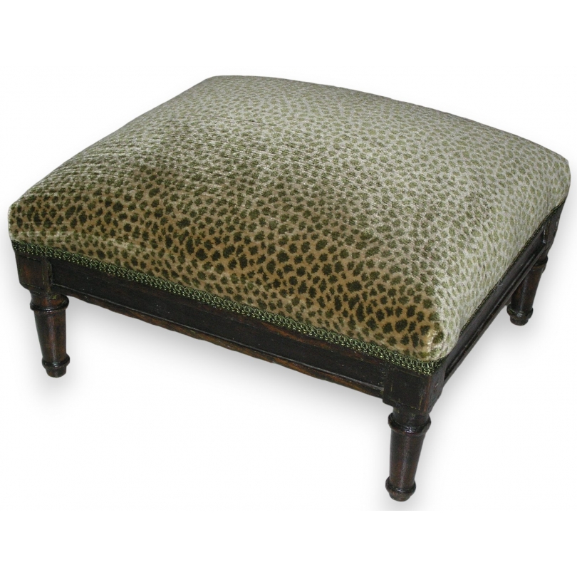 French Directoire-style stool, in beech. Available from  Moinat SA  - Antiques and home décor