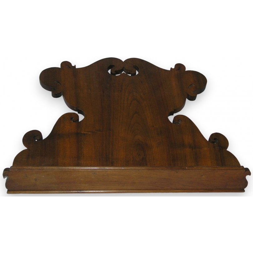 Lutrin de table français, en noyer.