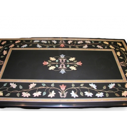 Plateau de table en marbre noir, décor sur  Moinat SA  - Antiquités décoration