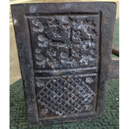 Decorative waffle or bricelet maker from  Moinat SA  - Antiques and home décor