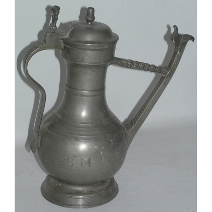 Bernese channe, made of pewter. By  Moinat SA  – Antiques and decorative items