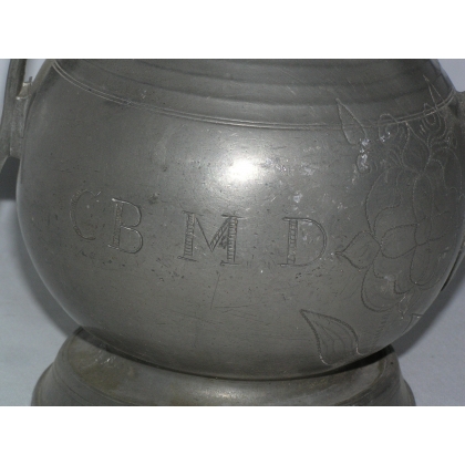 Bernese channe, made of pewter. By  Moinat SA  – Antiques and decorative items